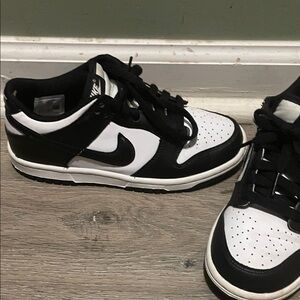 Retro Jordan 1’s Pandas low. Kids sneakers
